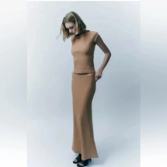Zara Tan Ribbed Textured Maxi Tube Skirt Women’s Size M Medium NWT - Picture 2 of 8